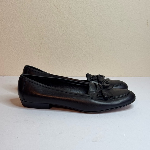 Salvatore Ferragamo Flat Oxford Fringe Black Leather Size 7.5 Italy - Picture 1 of 10